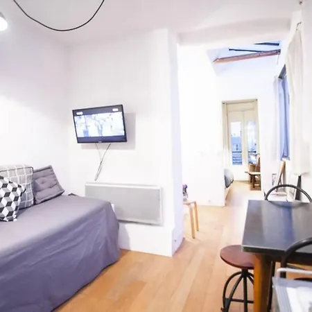 Apartment Beaubourg - 2 Pieces Sous Les Toits *
